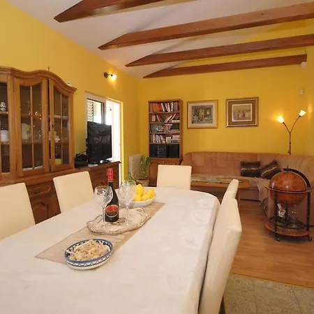 Extraordinary Marija In Kastela Villa *
